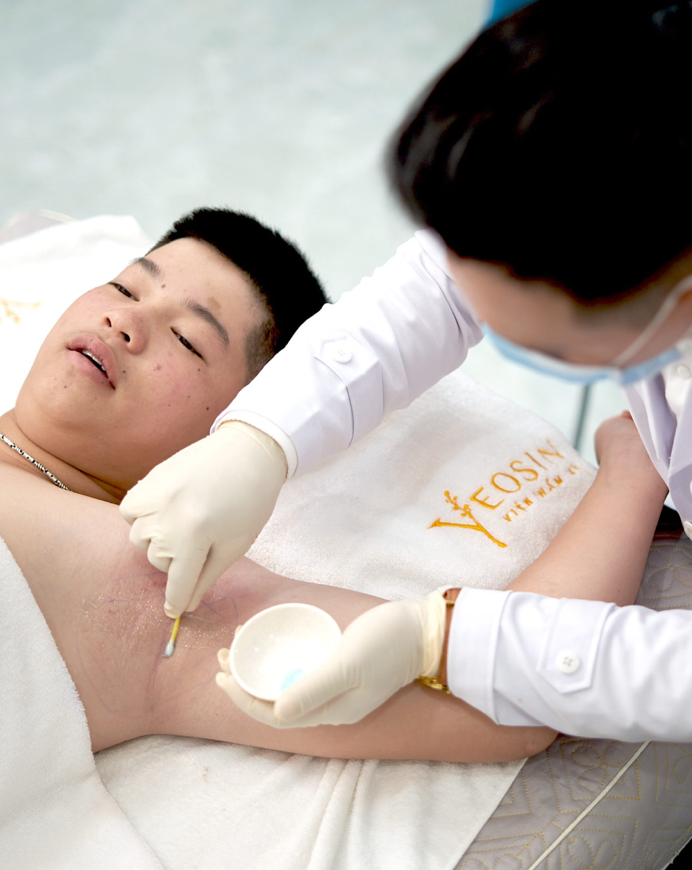 Trị Hôi Nách 13 6.HINH ANH VE SINH VUNG NACH QUY TRINH FAST ARMPIT