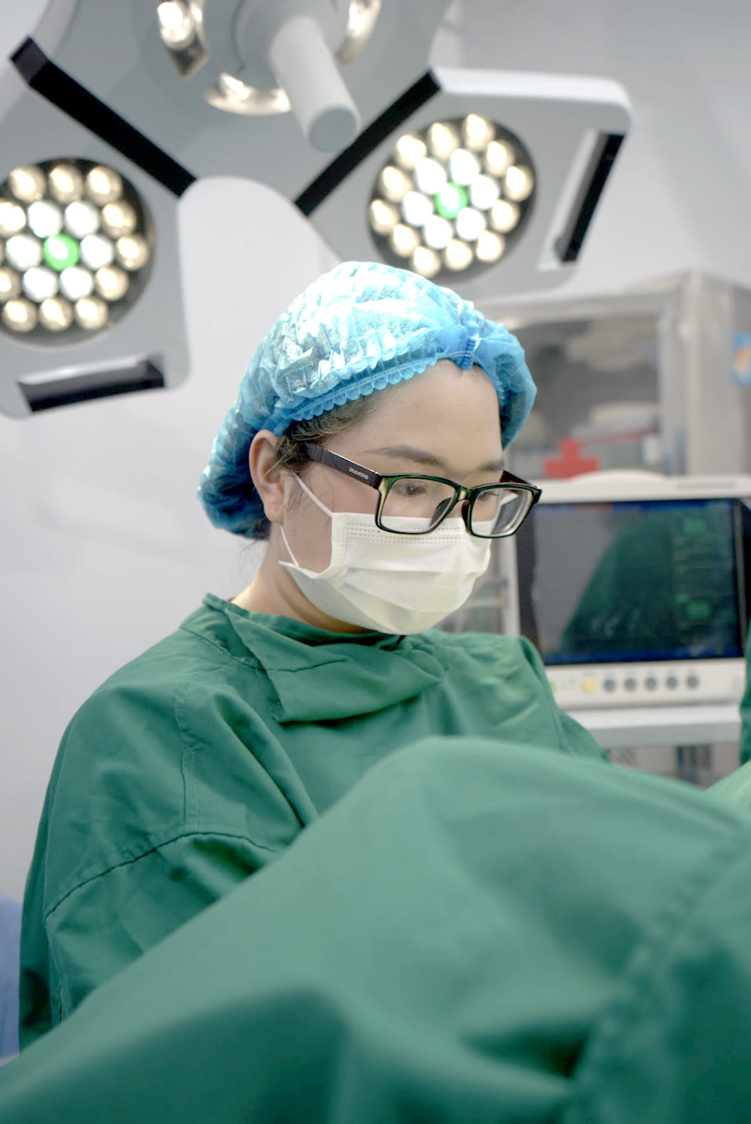 Bác Sĩ Đinh Thuỷ