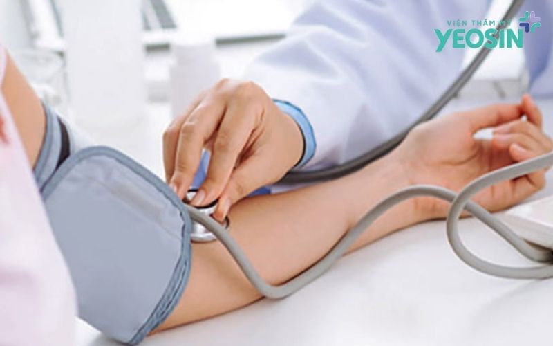 Trước khi lấy mỡ thừa mí mắt cần chuẩn bị gì?