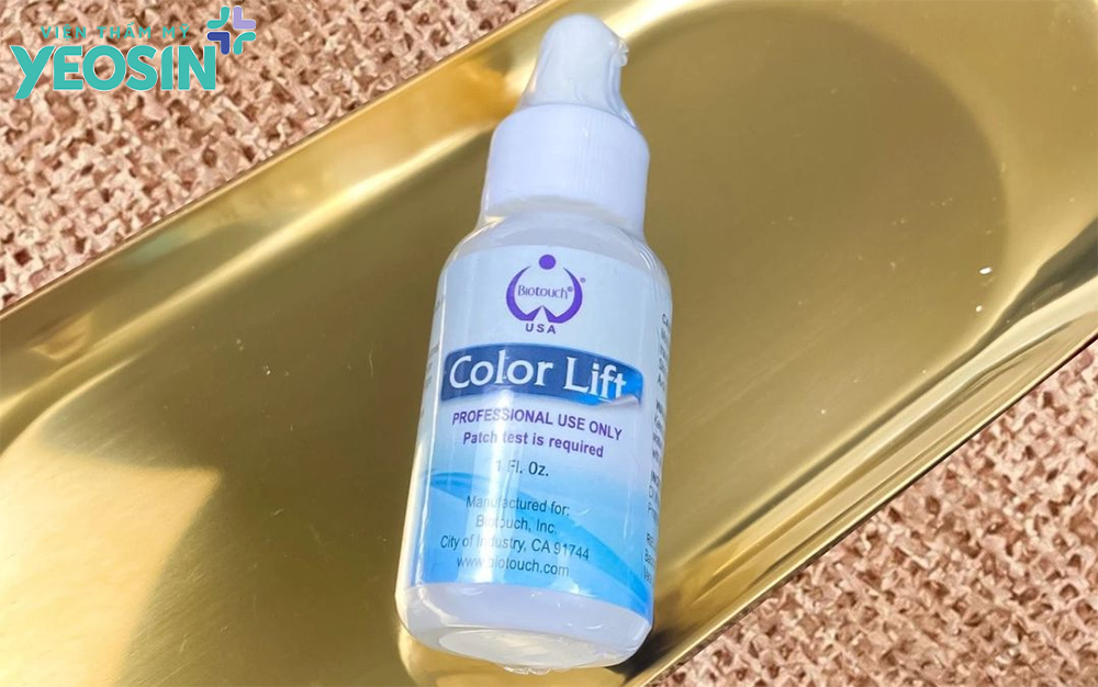 Xóa chân mày bằng dung dịch Color Lift