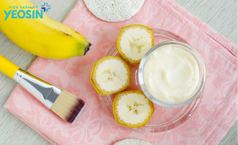 Cách làm mặt nạ trị nhăn vùng mắt với chuối